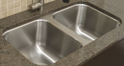 Advance Tabco CO3919RE Adjoined Scullery Sink, 20 x 16 x 10-in D & 14 x 16 x 10-in D Bowls