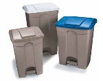 Carlisle 34614605 24-Gallon Hands Free Step-On Container, Beige w/ Red Lid