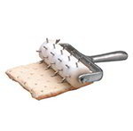 American Metalcraft DDCH7744 7.5-in Dough Docker w/ Handle & Pins, Aluminum/Stainless
